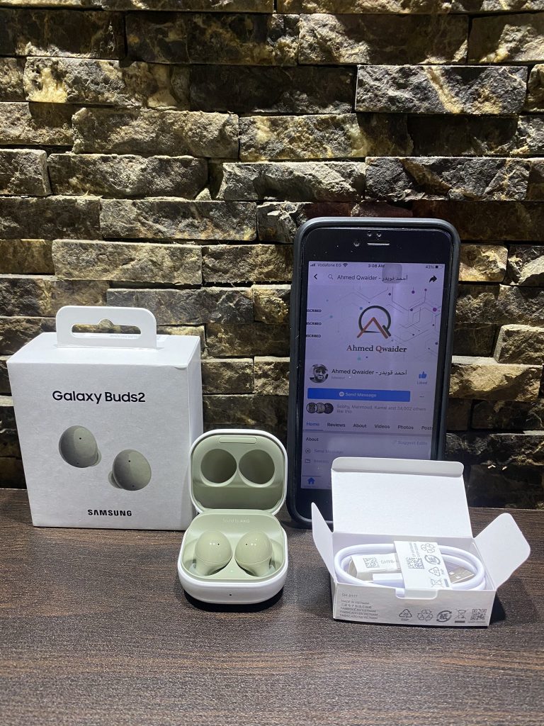 SAMSUNG GALAXY BUDS 2 live images